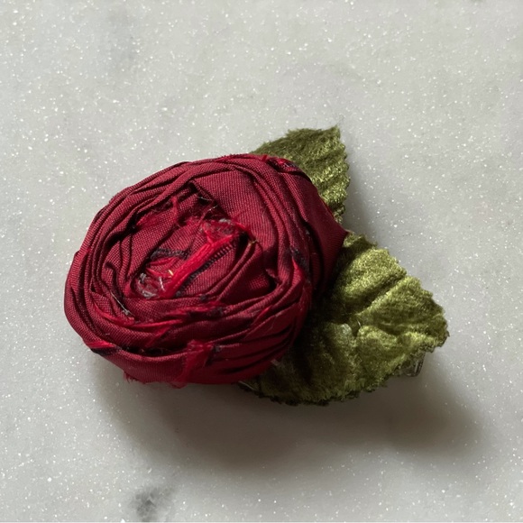 Red Dupioni Silk Rose & Velvet Leaf Hair Clip - Picture 3 of 9